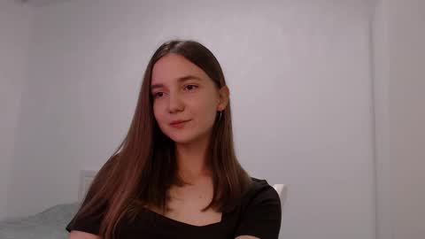 fireflies_fly_ online show from 10, 9, 2025