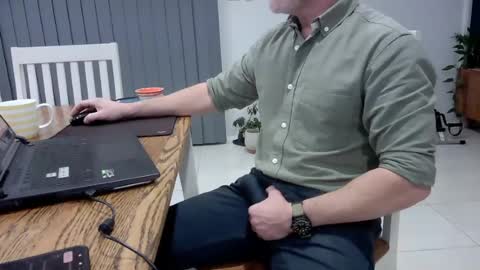 Snapshot of fit_worker chatting on 18, 6, 2026 fit_worker online show from 18, 6, 2026