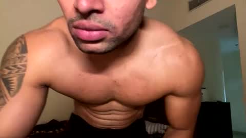Snapshot of fitbody593064 chatting on 26, 5, 2026 fitbody593064 online show from 26, 5, 2026