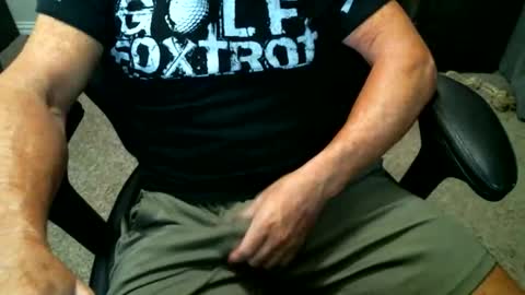 Snapshot of fitguy40 chatting on 21, 5, 2026 fitguy40 online show from 21, 5, 2026