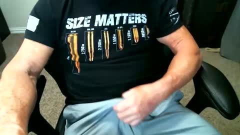 Snapshot of fitguy40 chatting on 4, 6, 2026 fitguy40 online show from 4, 6, 2026