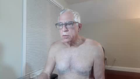 Snapshot of fitman999 chatting on 10, 6, 2026 Jon online show from 10, 6, 2026
