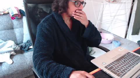 Snapshot of fizz6572 chatting on 16, 12, 2024 fizz6572 online show from 16, 12, 2024