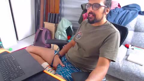 Snapshot of fizz6572 chatting on 8, 10, 2025 fizz6572 online show from 8, 10, 2025