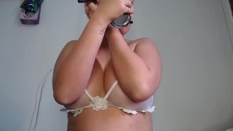 Snapshot of flamebond_room chatting on 11, 10, 2025 tteo Sienna online show from 11, 10, 2025