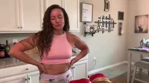 Snapshot of flexing_jessi chatting on 4, 5, 2026 Flexing Jessi online show from 4, 5, 2026