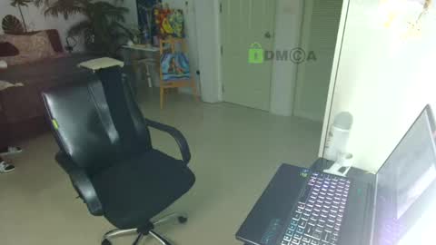 Snapshot of flexy_cat chatting on 8, 6, 2026 Flexy Cat online show from 8, 6, 2026