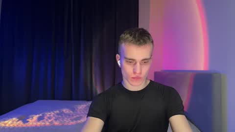 Snapshot of flikyy chatting on 14, 12, 2025 flikyy online show from 14, 12, 2025