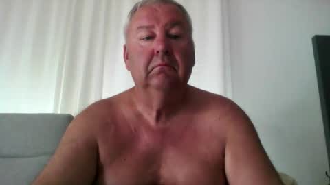 Snapshot of flo221222 chatting on 2, 6, 2026 flo221222 online show from 2, 6, 2026