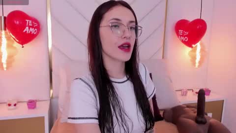 Snapshot of flor_deluna chatting on 16, 2, 2025 Luna online show from 16, 2, 2025