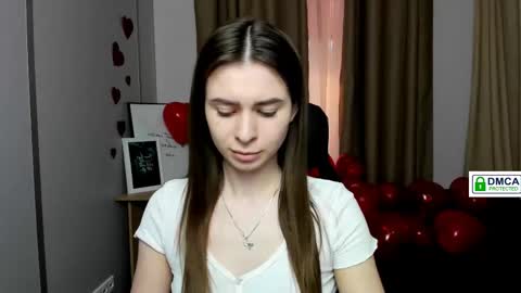 Snapshot of flora_ri chatting on 24, 2, 2025 just ask me online show from 24, 2, 2025