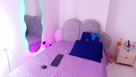 Snapshot of flordecayena_ chatting on 10, 6, 2026 Flordecayena online show from 10, 6, 2026