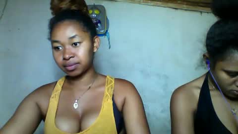 florencia011 online show from 22, 10, 2025