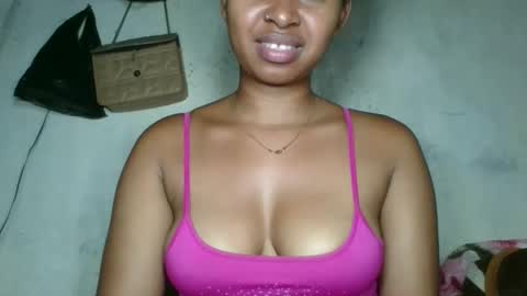 florencia011 online show from 4, 11, 2025