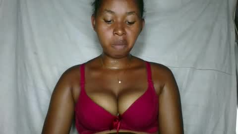 florencia011 online show from 25, 11, 2025