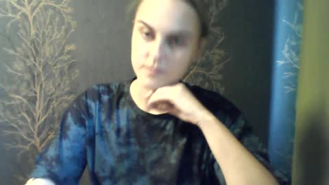 Snapshot of flower_bluee chatting on 15, 6, 2026 Ambika 3 online show from 15, 6, 2026