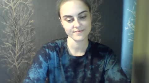 Snapshot of flower_bluee chatting on 16, 6, 2026 Ambika 3 online show from 16, 6, 2026