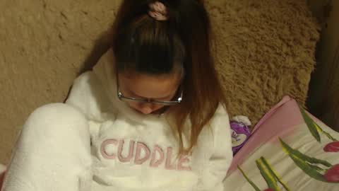 Snapshot of flowercandydoll chatting on 16, 12, 2024 say meow and send tip online show from 16, 12, 2024