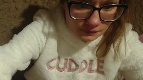 Snapshot of flowercandydoll chatting on 18, 12, 2024 say meow and send tip online show from 18, 12, 2024