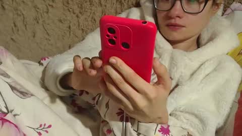 Snapshot of flowercandydoll chatting on 13, 2, 2025 say meow and send tip online show from 13, 2, 2025