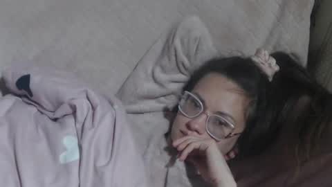 say meow and send tip  online show from 18, 4, 2026