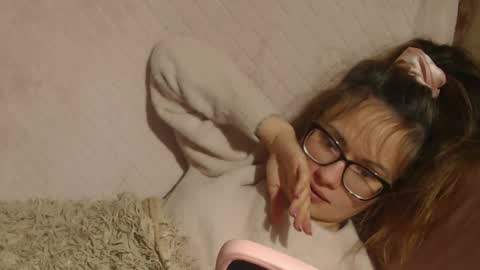 say meow and send tip  online show from 28, 10, 2025