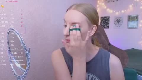 Agatha online show from 19, 4, 2026