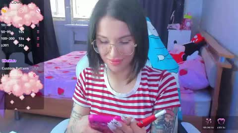 Snapshot of folinskaayaa chatting on 2, 5, 2026 folinskaayaa online show from 2, 5, 2026