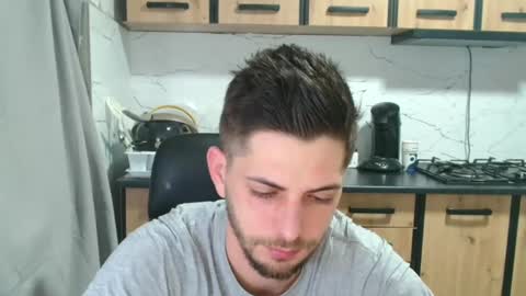 Snapshot of followknight chatting on 1, 3, 2025 independent model online show from 1, 3, 2025