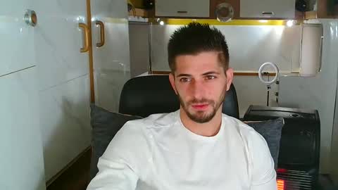 Snapshot of followknight chatting on 25, 10, 2025 independent model online show from 25, 10, 2025