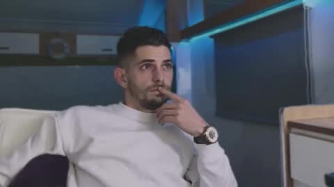 independent model online show from 30, 11, 2025