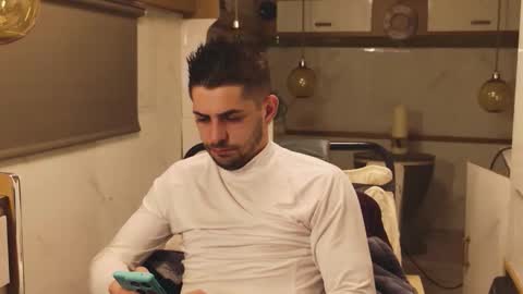 independent model online show from 5, 3, 2026