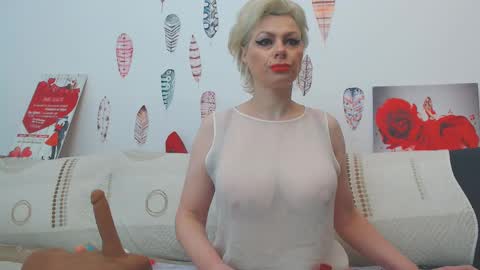 Snapshot of forever_barbie chatting on 19, 2, 2025 Adana online show from 19, 2, 2025