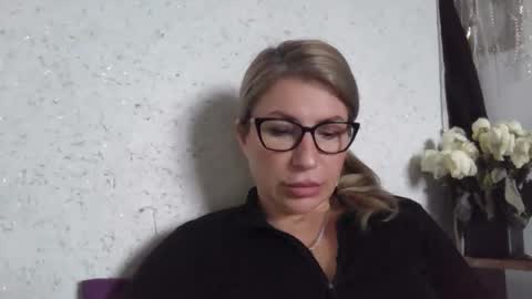 fox_red_lady7 online show from 5, 2, 2026