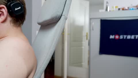 Snapshot of foxeslovefoxes chatting on 13, 12, 2024 CUSTOM PHOTOS AND VIDEOS - online show from 13, 12, 2024