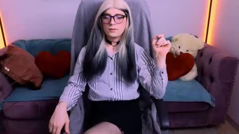 Snapshot of foxispuff chatting on 11, 6, 2026 Fox online show from 11, 6, 2026