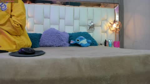 Snapshot of foxxy_dolce chatting on 28, 3, 2026 Foxxy online show from 28, 3, 2026