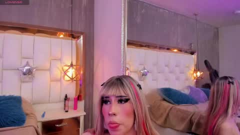 Snapshot of foxxy_dolce chatting on 16, 4, 2026 Foxxy online show from 16, 4, 2026