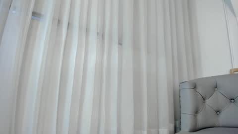 Snapshot of foxy200__ chatting on 3, 2, 2025 Foxy online show from 3, 2, 2025