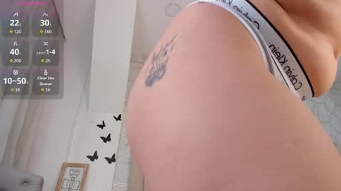 Snapshot of foxy200__ chatting on 10, 11, 2025 Foxy online show from 10, 11, 2025