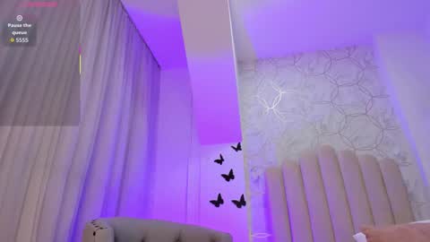 Snapshot of foxy200__ chatting on 27, 11, 2025 Foxy online show from 27, 11, 2025