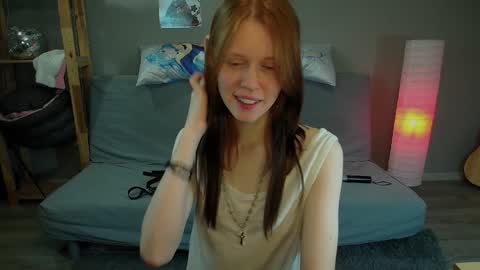 Snapshot of foxy_flame chatting on 19, 1, 2025 Kira online show from 19, 1, 2025