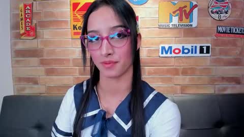 Loren online show from 11, 11, 2025