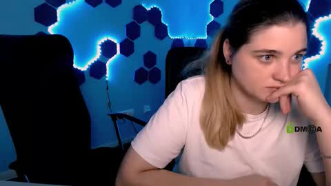 foxy_tease_ online show from 28, 11, 2025