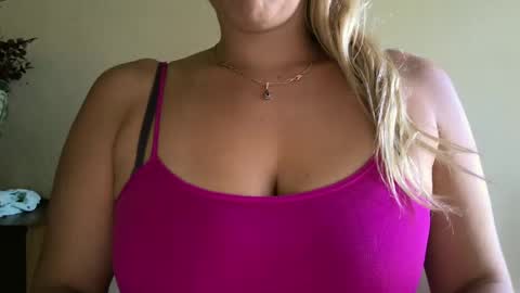 Snapshot of foxyfaye1 chatting on 28, 9, 2025 foxyfaye1 online show from 28, 9, 2025
