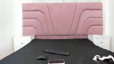 Snapshot of foxyhillx chatting on 20, 6, 2026 foxyhillx online show from 20, 6, 2026