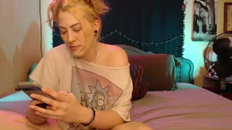 Snapshot of foxymalloryknoxy69 chatting on 21, 3, 2026 Mallory Koxx online show from 21, 3, 2026