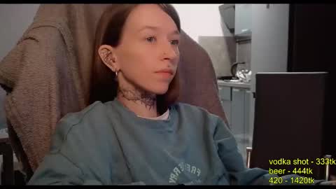 fran_bow online show from 15, 10, 2025