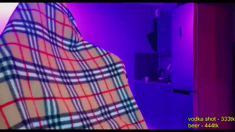 fran_bow online show from 25, 10, 2025