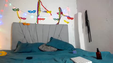 francihot4 online show from 15, 2, 2026